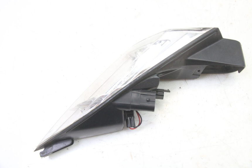 photo de RIGHT TAIL LIGHT PEUGEOT SATELIS 125 (2013 - 2018) - Technical close-up