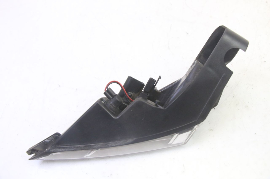 photo de RIGHT REAR LIGHT PEUGEOT SATELIS 125 (2010 - 2012) - Fixing points details