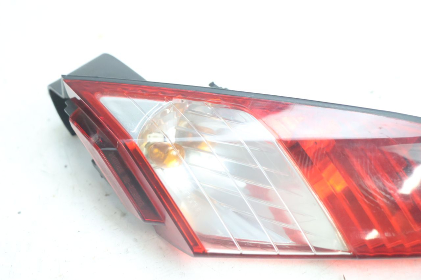 photo de RIGHT REAR LIGHT PEUGEOT SATELIS 125 (2006 - 2009) - Component detail