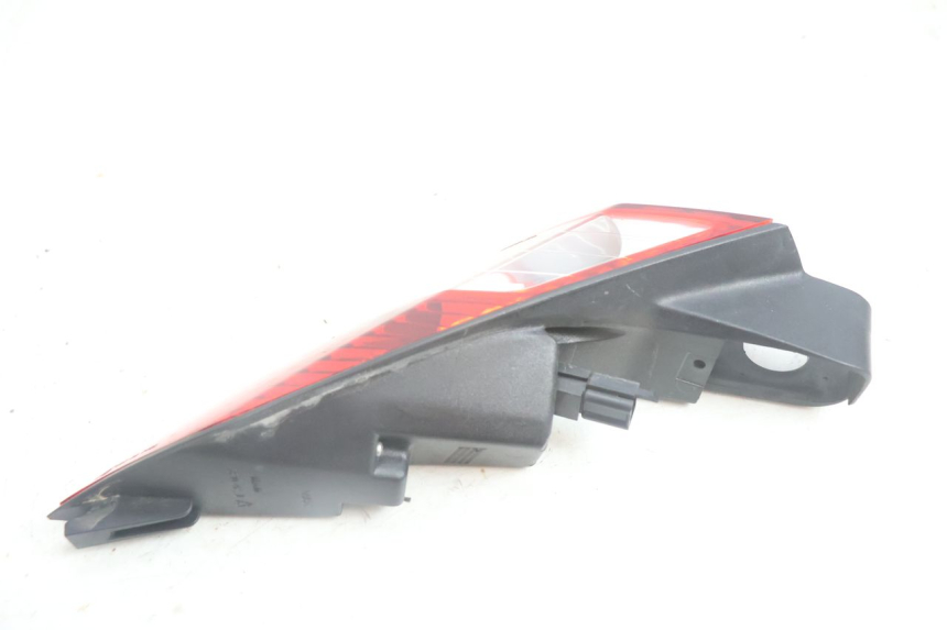 photo de RIGHT REAR LIGHT PEUGEOT SATELIS 125 (2006 - 2009) - Technical close-up