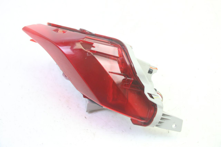 photo de RIGHT TAIL LIGHT YAMAHA TRICITY 300 (2020 - 2024) - Alternative perspective