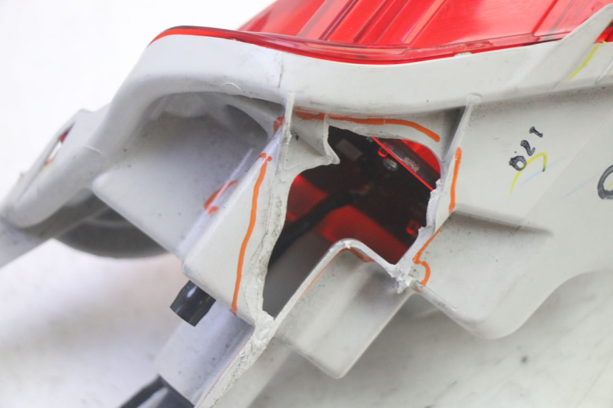 photo de RIGHT TAIL LIGHT YAMAHA TRICITY 300 (2020 - 2024) - Product overview