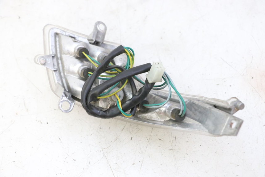 photo de RIGHT TAIL LIGHT PEUGEOT VIVACITY NEW 4T 50 (2008 - 2017) - Alternative perspective