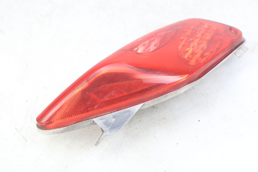 photo de RIGHT REAR LIGHT YAMAHA XMAX X-MAX 125 (2006 - 2009) - Fixing points details