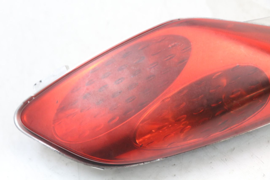 photo de RIGHT REAR LIGHT YAMAHA XMAX X-MAX 125 (2006 - 2009) - Component detail