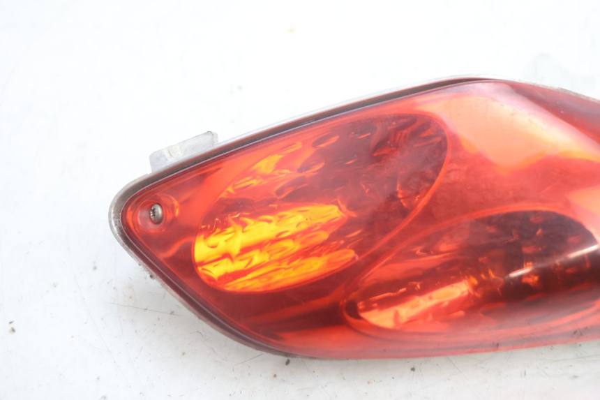 photo de RIGHT REAR LIGHT YAMAHA XMAX X-MAX 125 (2006 - 2009) - Component detail
