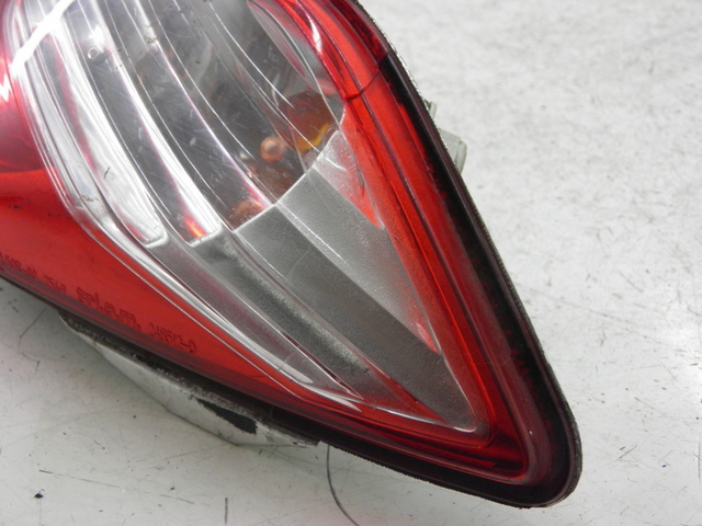 photo de RIGHT TAIL LIGHT YAMAHA X-CITY XCITY 125 (2007 - 2013) - Fixing points details