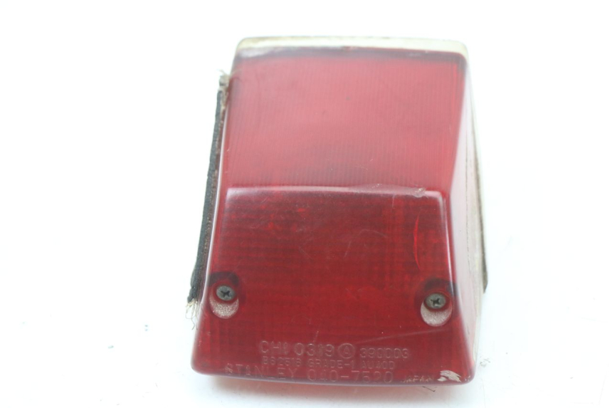 photo de TAIL LIGHT YAMAHA DTLC 125 (1982 - 1987) - Zoom on usage condition