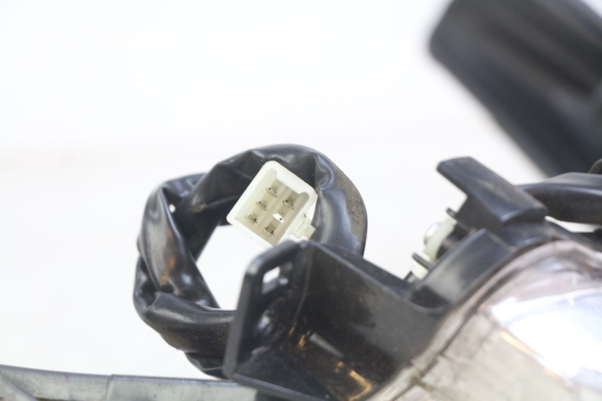 photo de TAIL LIGHT YAMAHA D'ELIGHT DELIGHT 125 (2017 - 2020) - Fixing points details