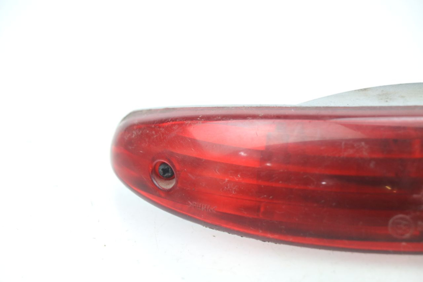 photo de TAIL LIGHT PEUGEOT ELYSEO 50 (1998 - 2001) - Fixing points details