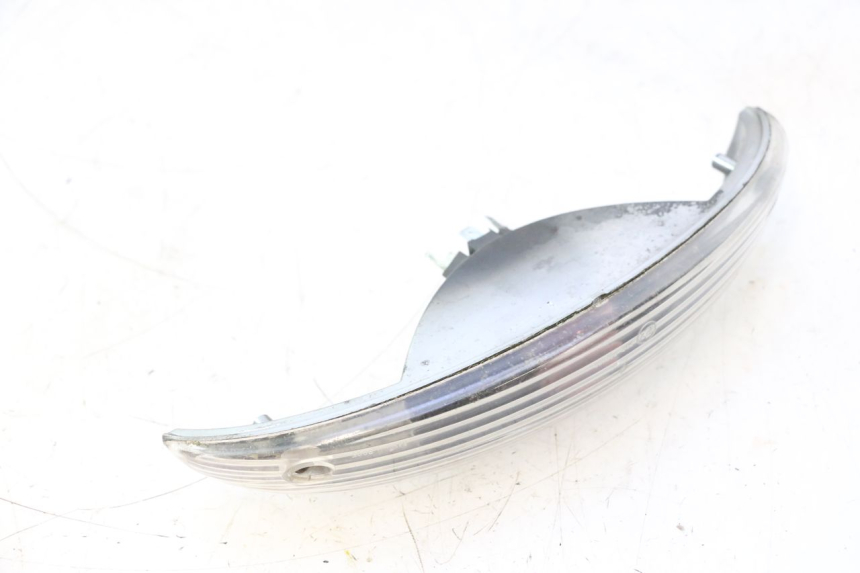 photo de REAR LIGHT PEUGEOT ELYSTAR 50 (2002 - 2014) - Distinctive features