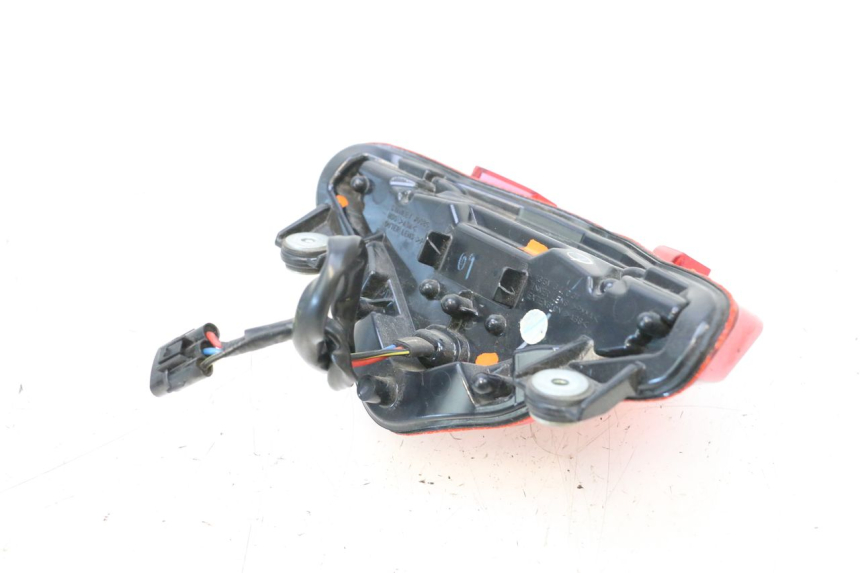 photo de TAIL LIGHT KAWASAKI ER-6 ER6 F ABS 650 (2012 - 2016) - Surface and material condition