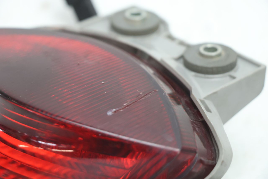 photo de TAIL LIGHT KAWASAKI ER-6 ER6 N 650 (2005 - 2009) - Fixing points details