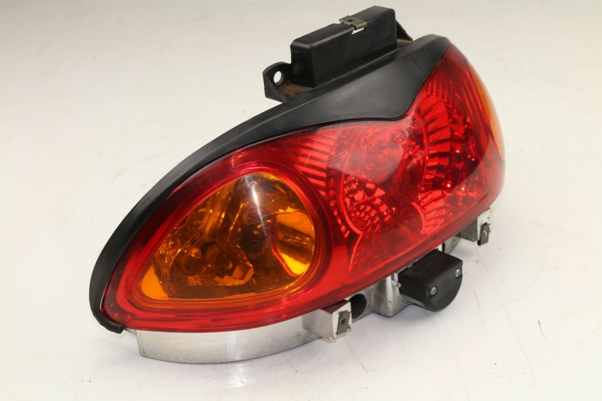 photo de TAIL LIGHT FALCONBIKE F-125 125 (2007 - 2012) - Markings and original references