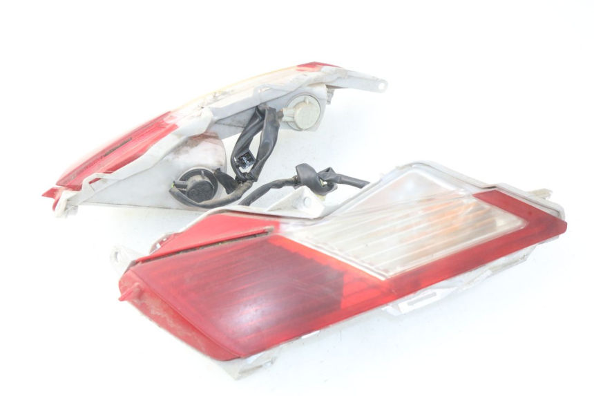 photo de TAIL LIGHT HONDA FES PANTHEON 125 (2003 - 2007) - Product overview