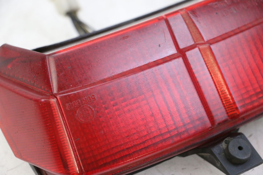 photo de TAIL LIGHT YAMAHA FJ 36Y 1100 (1984 - 1985) - Technical close-up