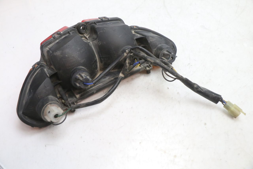 photo de TAIL LIGHT YAMAHA FJR 1300 (2001 - 2005) - Surface and material condition