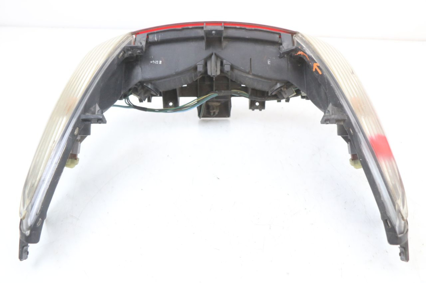 photo de TAIL LIGHT HONDA FJS SILVER WING SILVERWING 400 (2005 - 2008) - Fixing points details