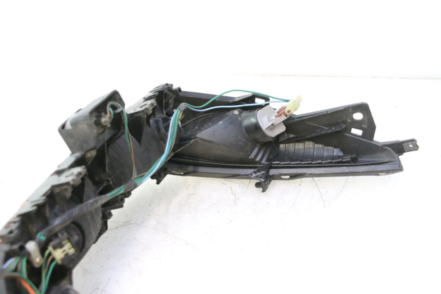 photo de TAIL LIGHT HONDA FJS SILVER WING SILVERWING 400 (2005 - 2008) - High-resolution close-up