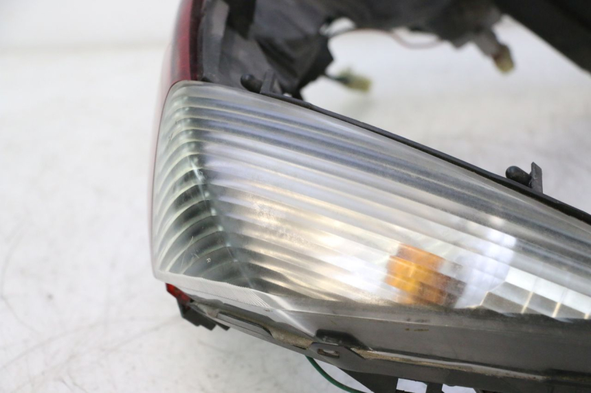 photo de TAIL LIGHT HONDA FJS SILVER WING SILVERWING 400 (2005 - 2008) - Focus on structure