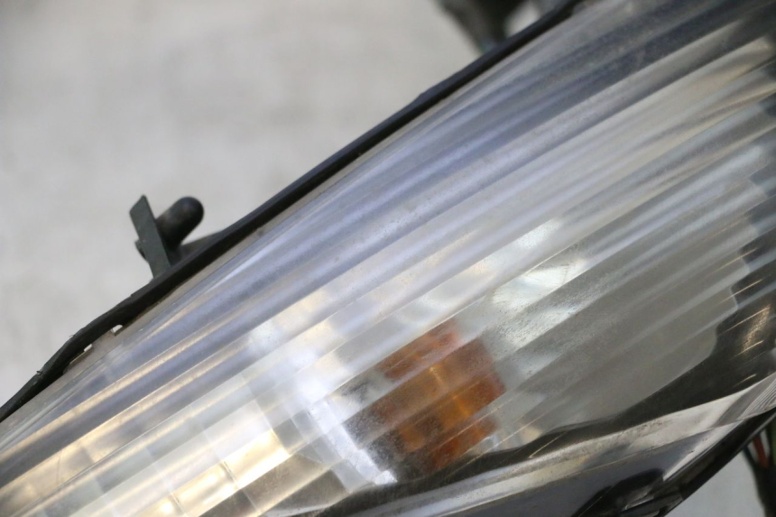 photo de TAIL LIGHT HONDA FJS SILVER WING SILVERWING 400 (2005 - 2008) - Technical close-up