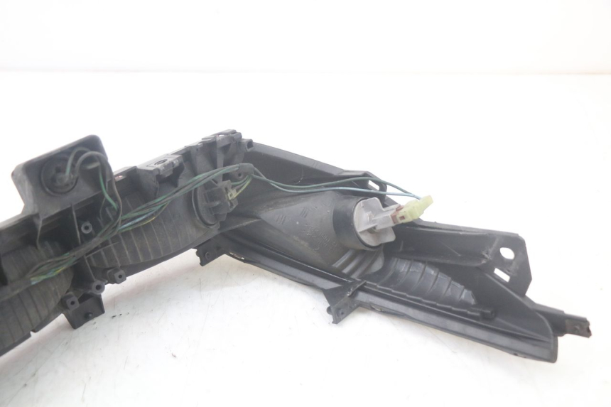 photo de TAIL LIGHT HONDA FJS SILVERWING SILVER WING 600 (2001 - 2010) - Distinctive features