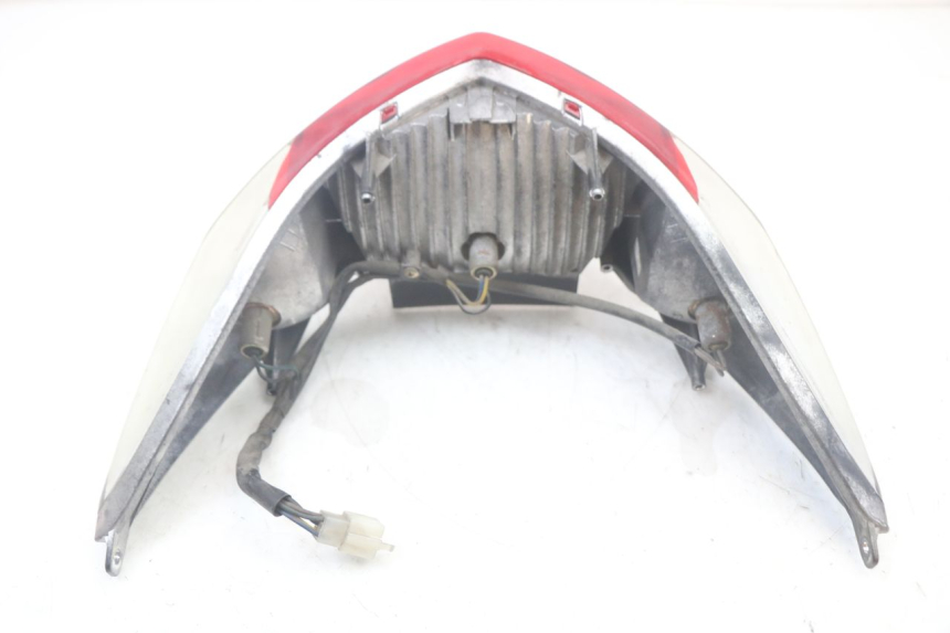 photo de TAIL LIGHT MBK FLAME X 125 (2007 - 2016) - Surface and material condition