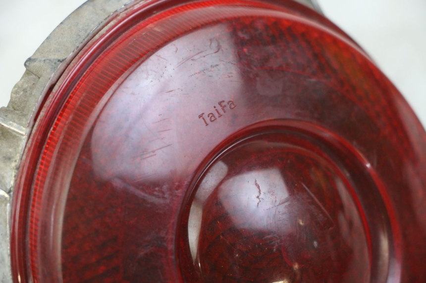 photo de REAR LIGHT VENESI FLY RETRO 4T 50 (2020 - 2025) - Distinctive features