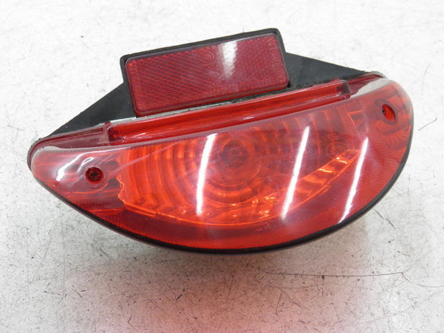 photo de TAIL LIGHT FSM 15D 4T 50 (2012 - 2016) - Additional view of the item