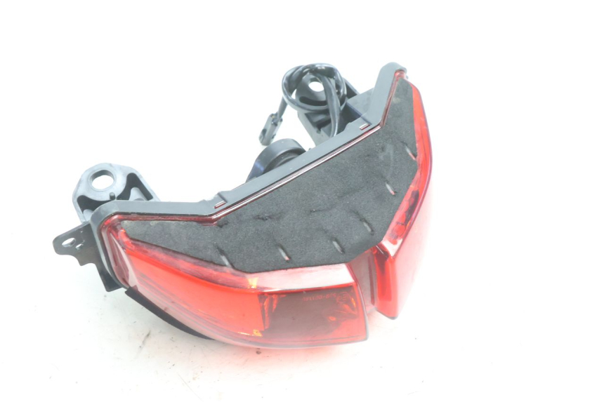 photo de TAIL LIGHT YAMAHA FZ8 800 (2010 - 2016) - Fixing points details
