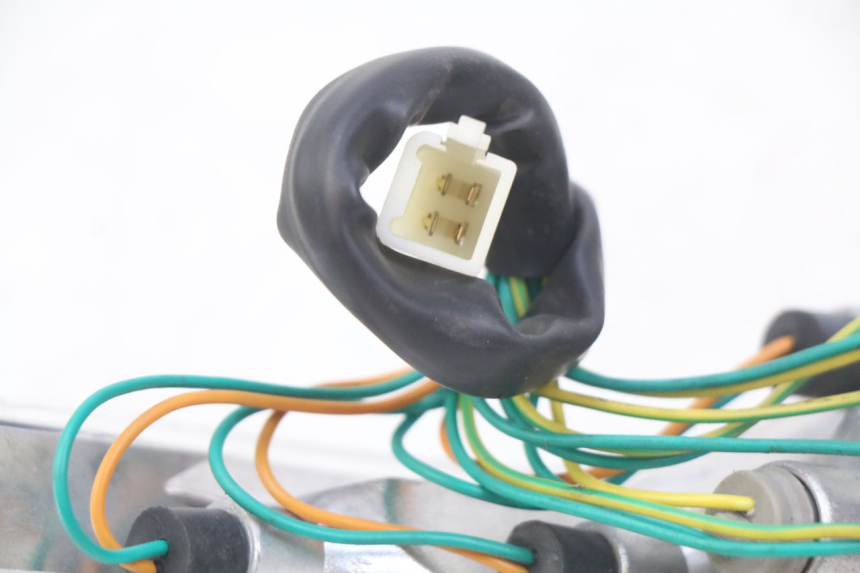 photo de LEFT REAR LIGHT PEUGEOT E-VIVACITY 1 (2012 - 2018) - Alternative perspective