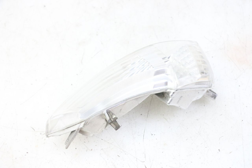 photo de LEFT TAIL LIGHT PIAGGIO IE MP3 YOURBAN 300 (2011 - 2016) - Fixing points details