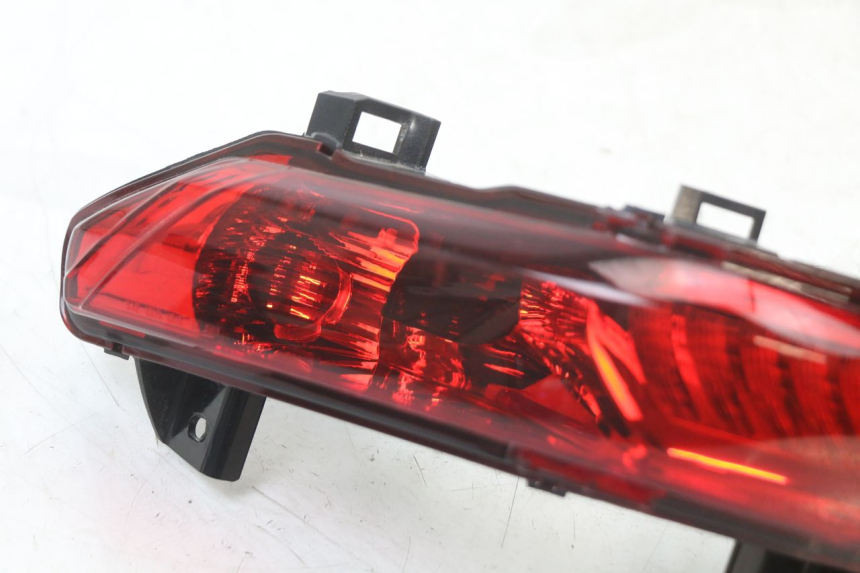 photo de LEFT TAIL LIGHT PIAGGIO MP3 HPE 350 (2018 - 2020) - Technical close-up