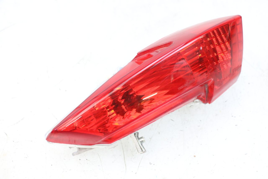 photo de LEFT TAIL LIGHT PIAGGIO MP3 HPE 300 (2019 - 2026) - Additional view of the item