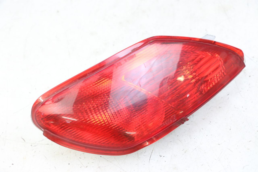 photo de LEFT TAIL LIGHT PIAGGIO MP3 LT 300 (2010 - 2016) - Fixing points details