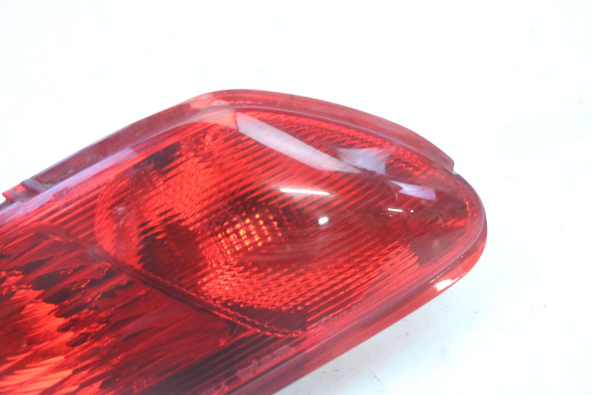 photo de LEFT TAIL LIGHT PIAGGIO MP3 LT 300 (2010 - 2016) - Zoom on usage condition