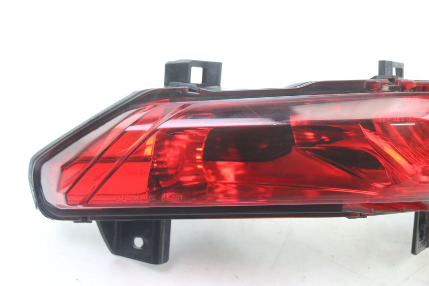 photo de LEFT TAIL LIGHT PIAGGIO MP3 500 (2014 - 2017) - Zoom on usage condition