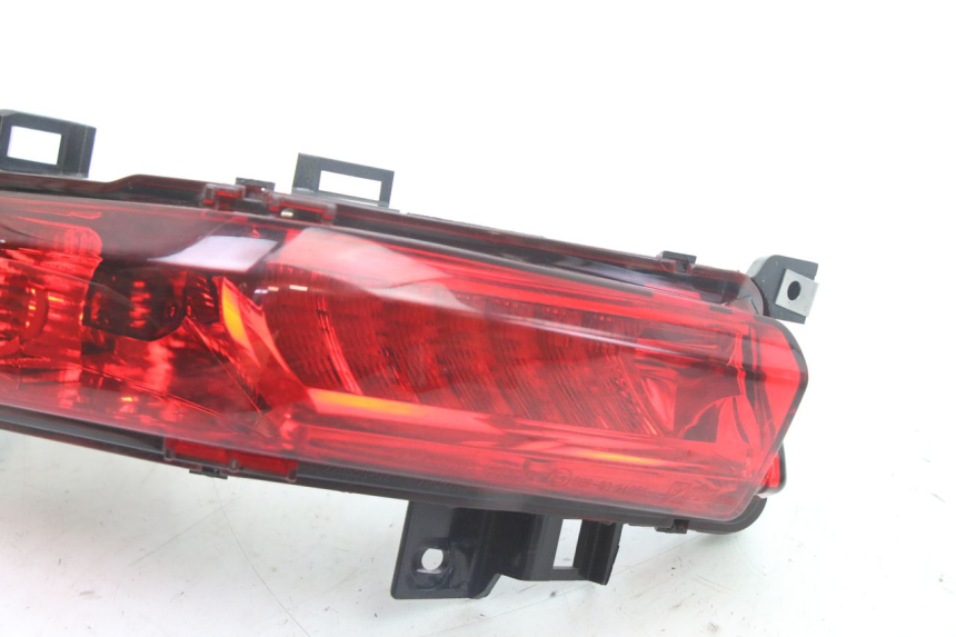 photo de LEFT TAIL LIGHT PIAGGIO MP3 500 (2014 - 2017) - Alternative perspective