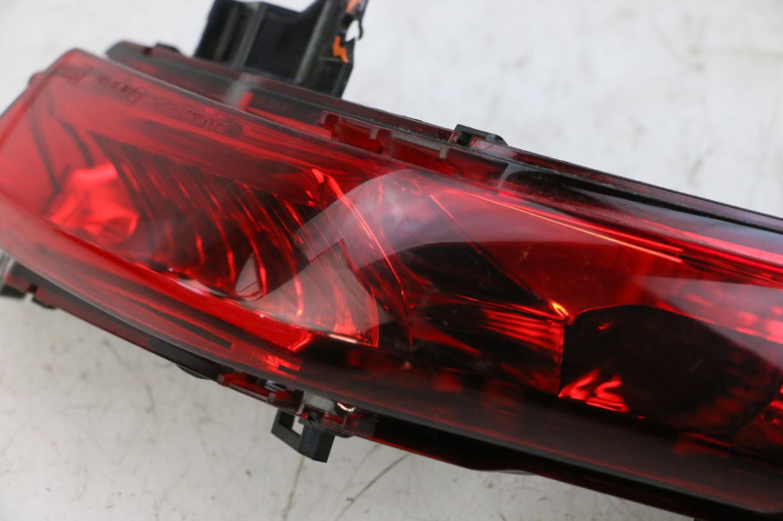 photo de LEFT TAIL LIGHT PIAGGIO MP3 500 (2014 - 2017) - Component zoom