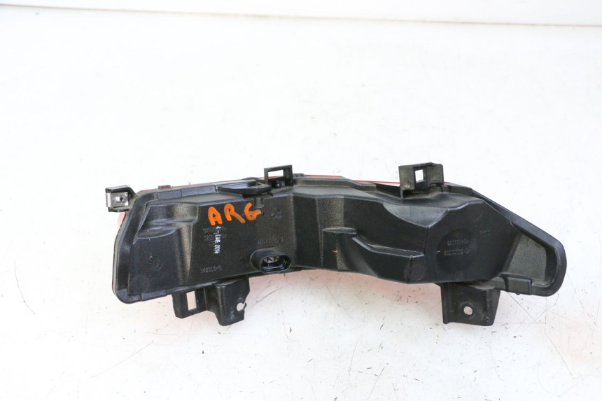 photo de LEFT TAIL LIGHT PIAGGIO MP3 500 (2014 - 2017) - Fixing points details