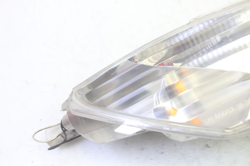 photo de LEFT TAIL LIGHT PIAGGIO MP3 RL 250 (2006 - 2010) - Component detail
