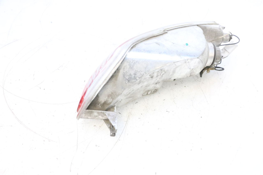 photo de LEFT TAIL LIGHT PIAGGIO MP3 RL 250 (2006 - 2010) - Additional view of the item