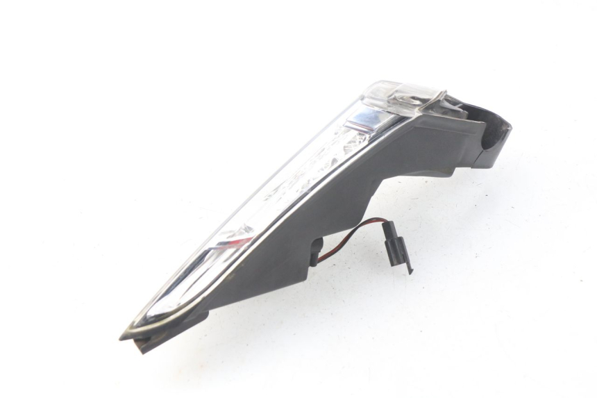 photo de LEFT TAIL LIGHT PEUGEOT SATELIS 300 (2012 - 2015) - Surface and material condition