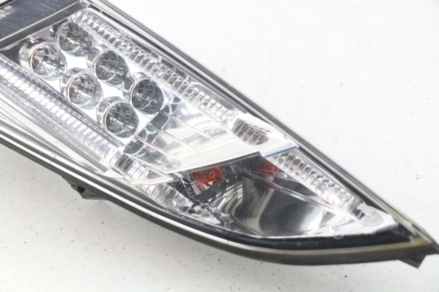 photo de LEFT TAIL LIGHT PEUGEOT SATELIS 300 (2012 - 2015) - Checked used part