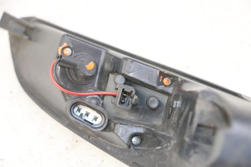 photo de LEFT TAIL LIGHT PEUGEOT SATELIS 125 (2013 - 2018) - Product overview