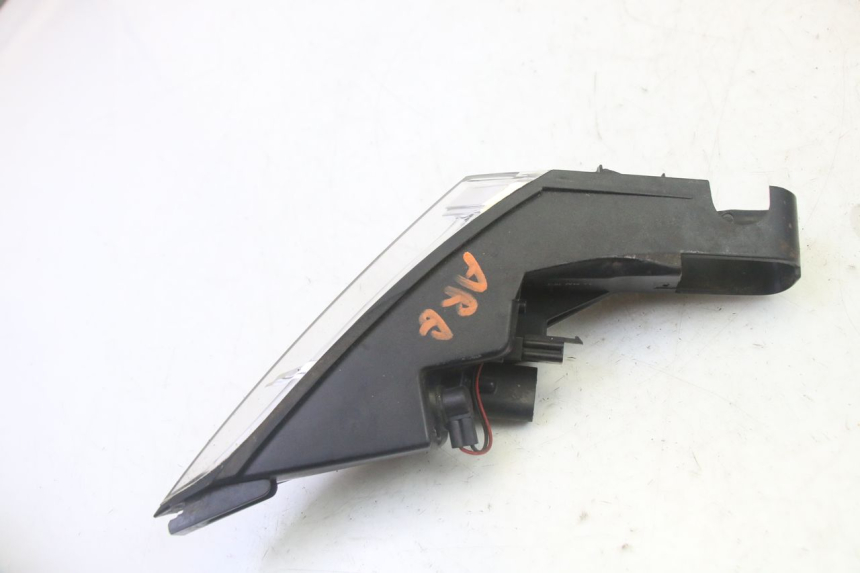 photo de LEFT TAIL LIGHT PEUGEOT SATELIS 125 (2013 - 2018) - Technical close-up