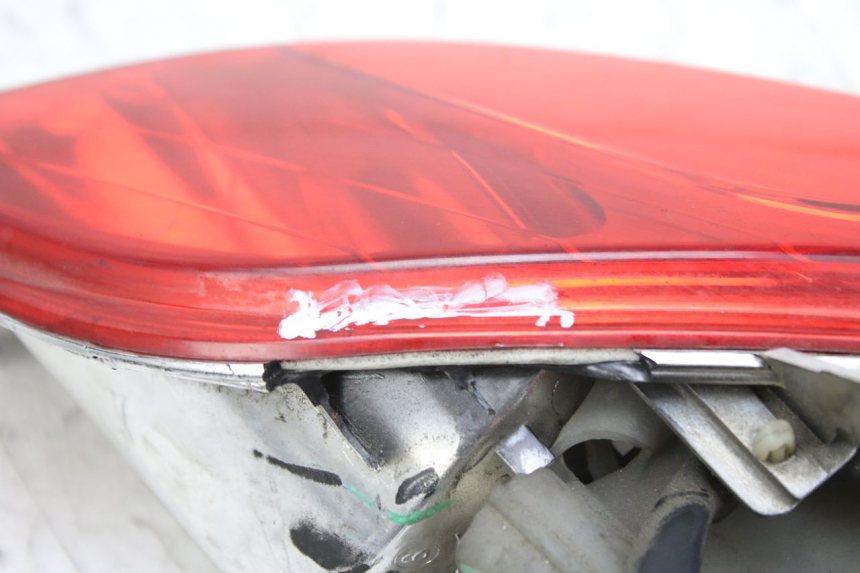 photo de LEFT REAR LIGHT MBK SKYCRUISER 125 (2010 - 2013) - Technical close-up