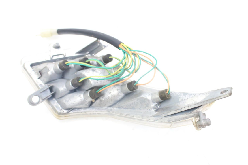 photo de LEFT REAR LIGHT PEUGEOT VIVACITY NEW 2T 50 (2008 - 2017) - Zoom on usage condition