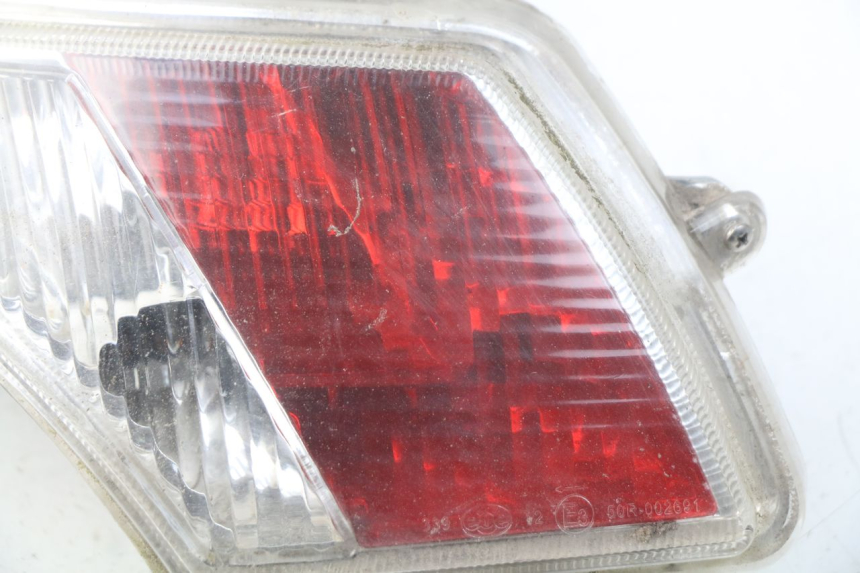 photo de LEFT TAIL LIGHT PEUGEOT VIVACITY NEW 4T 50 (2008 - 2017) - Fixing points details