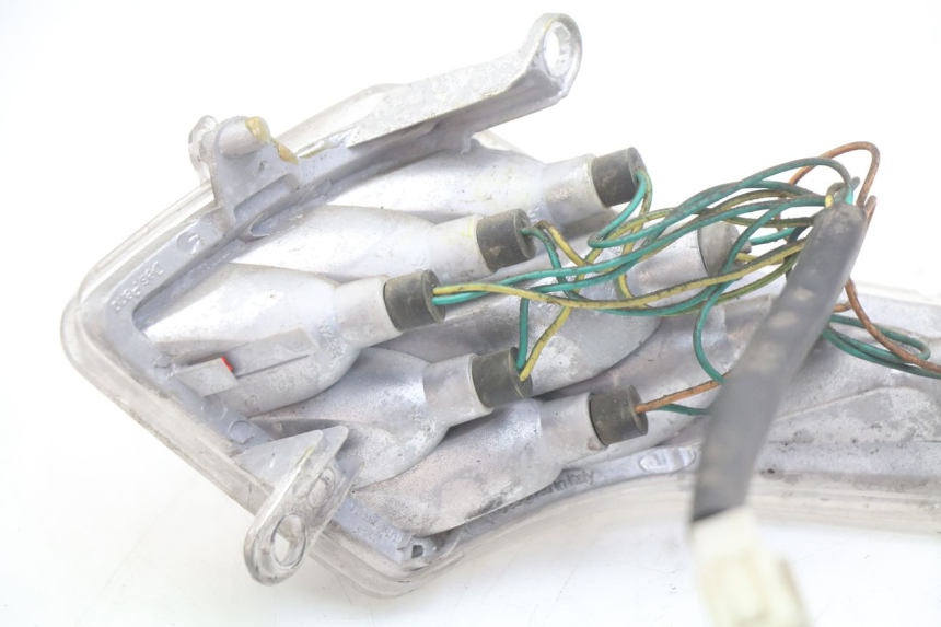 photo de LEFT TAIL LIGHT PEUGEOT VIVACITY 125 (2010 - 2017) - Alternative perspective